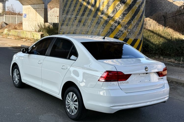 Used Volkswagen Santana 2021 1.5L Automatic Fashion Edition Exterior 1
