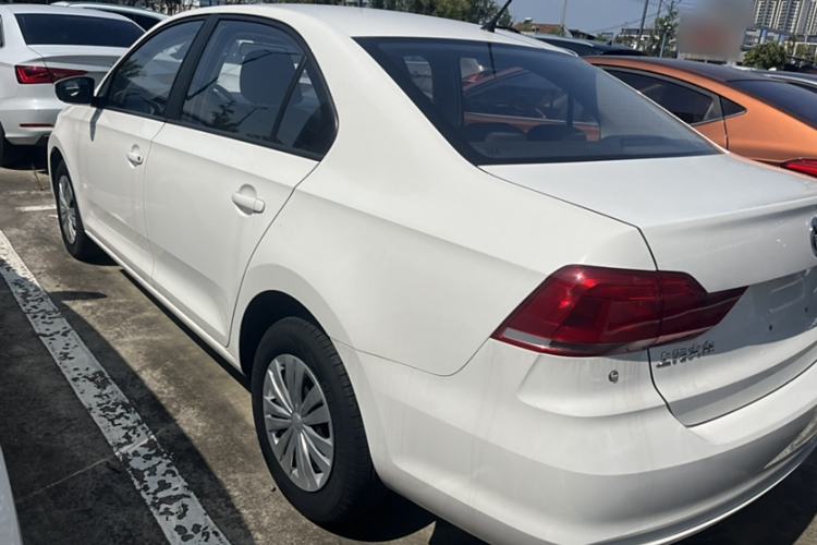 Used Volkswagen Santana 2021 1.5L Automatic Fashion Edition Exterior 2
