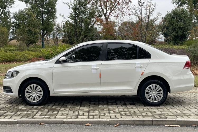 Used Volkswagen Santana 2021 1.5L Manual Fashion Edition Exterior 3