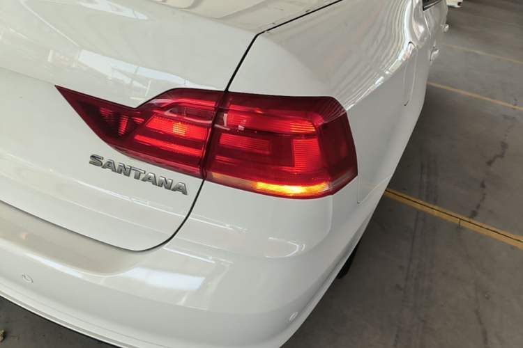 Used Volkswagen Santana 2021 1.5L Automatic Fashion Edition Exterior 3