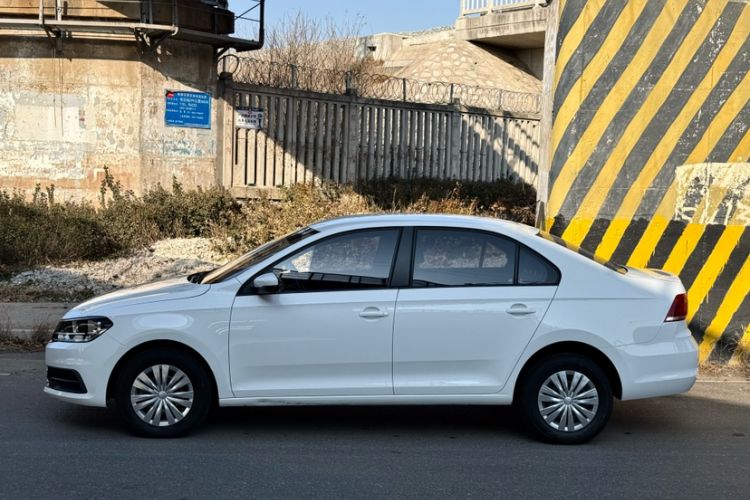 Used Volkswagen Santana 2021 1.5L Automatic Fashion Edition Exterior 3