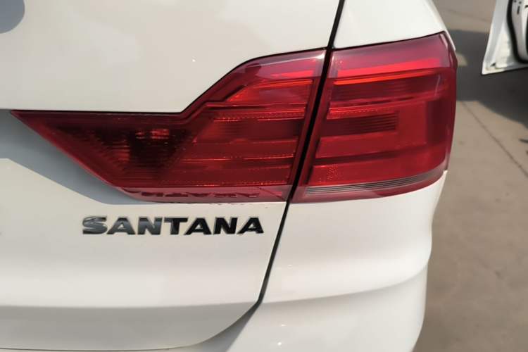 Used Volkswagen Santana 2021 1.5L Automatic Fashion Edition Exterior 3