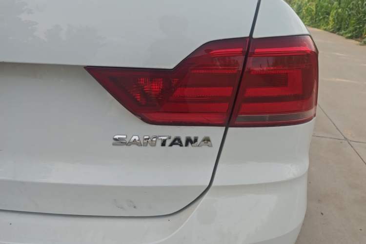 Used Volkswagen Santana 2021 1.5L Automatic Fashion Edition Exterior 3