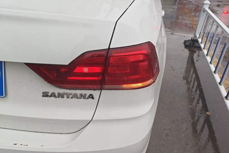 Used Volkswagen Santana 2021 1.5L Automatic Fashion Edition Exterior 3
