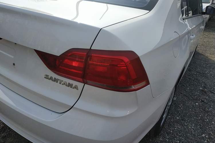 Used Volkswagen Santana 2021 1.5L Manual Fashion Edition Exterior 3