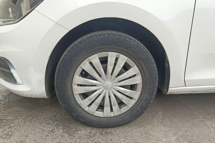 Used Volkswagen Santana 2021 1.5L Manual Fashion Edition Exterior 4
