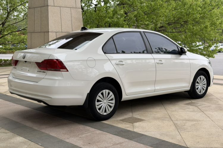 Used Volkswagen Santana 2021 1.5L Manual Fashion Edition Exterior 5