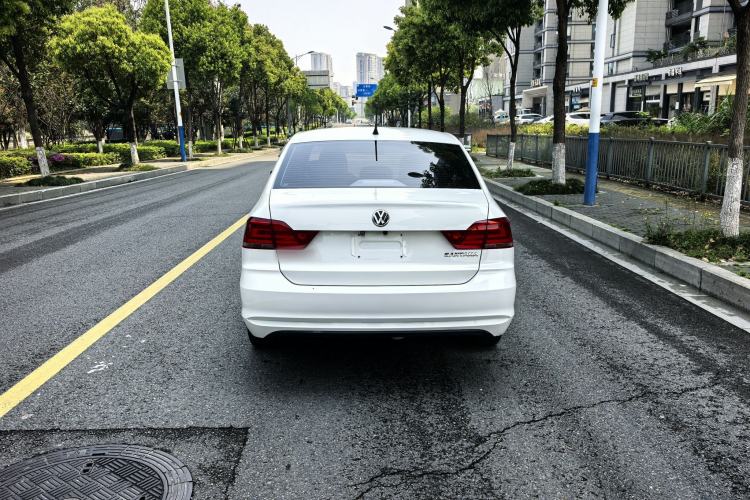 Used Volkswagen Santana 2021 1.5L Manual Fashion Edition Exterior 5