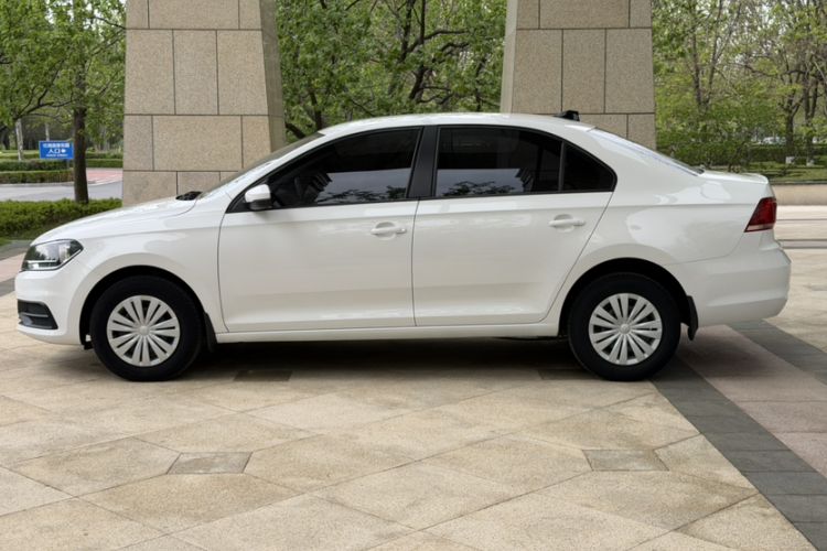 Used Volkswagen Santana 2021 1.5L Manual Fashion Edition Exterior 5