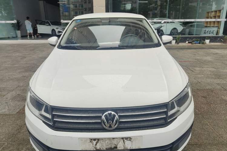 Used Volkswagen Santana 2021 1.5L Manual Fashion Edition Front