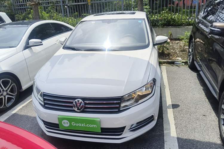 Used Volkswagen Santana 2021 1.5L Automatic Comfort Edition Front