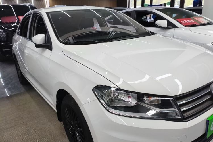 Used Volkswagen Santana 2021 1.5L Manual Fashion Edition Front Right 45 Deg