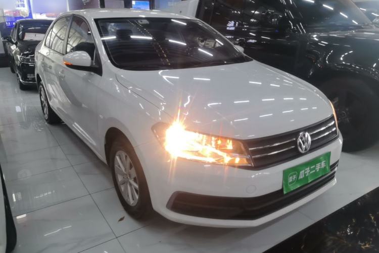 Used Volkswagen Santana 2021 1.5L Manual Fashion Edition Front Right 45 Deg