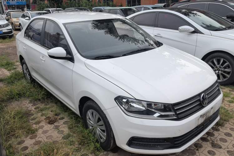 Used Volkswagen Santana 2021 1.5L Manual Fashion Edition Front Right 45 Deg