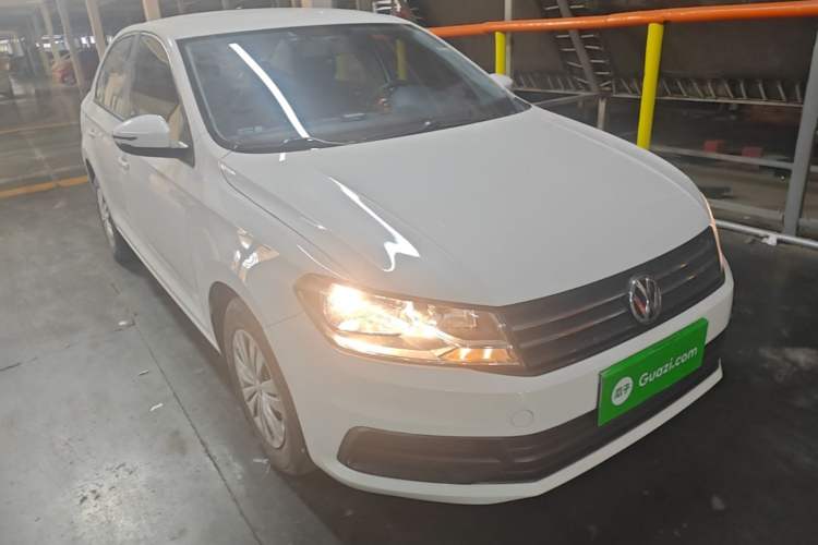 Used Volkswagen Santana 2021 1.5L Automatic Fashion Edition Front Right 45 Deg