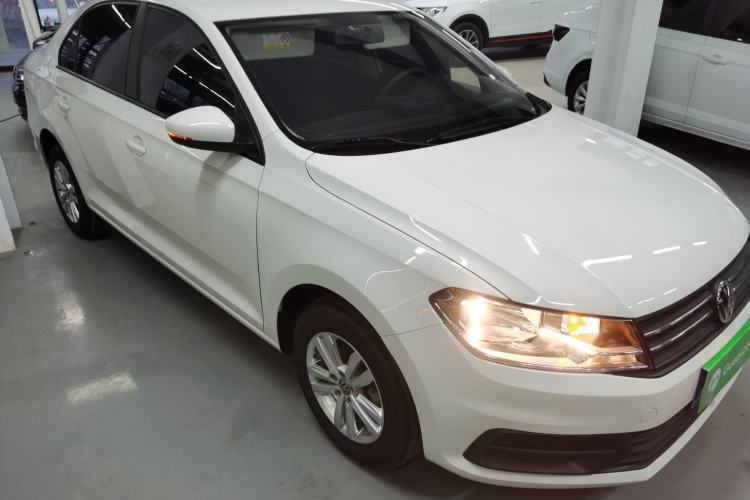 Used Volkswagen Santana 2021 1.5L Automatic Fashion Edition Front Right 45 Deg