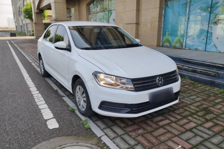 Used Volkswagen Santana 2021 1.5L Automatic Fashion Edition Front Right 45 Deg