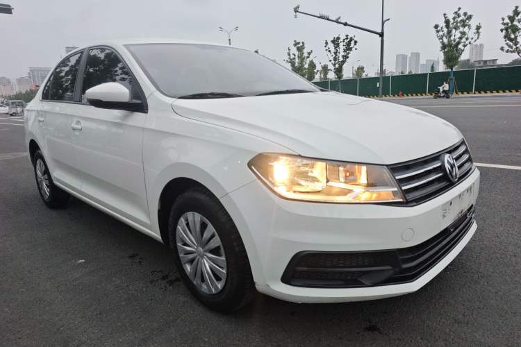 Used Volkswagen Santana 2021 1.5L Manual Fashion Edition Front Right 45 Deg