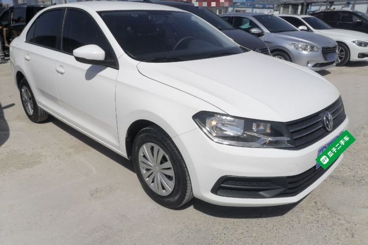 Used Volkswagen Santana 2021 1.5L Automatic Fashion Edition Front Right 45 Deg