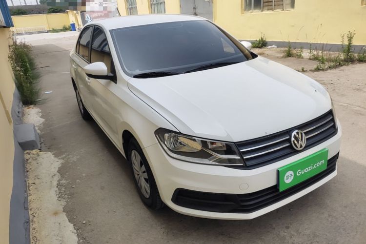 Used Volkswagen Santana 2021 1.5L Manual Fashion Edition Front Right 45 Deg