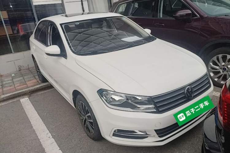 Used Volkswagen Santana 2021 1.5L Automatic Comfort Edition Front Right 45 Deg