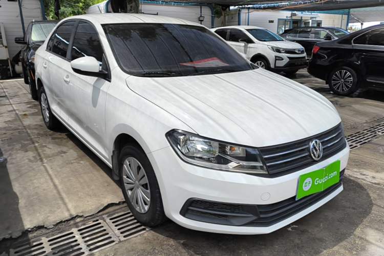 Used Volkswagen Santana 2021 1.5L Manual Fashion Edition Front Right 45 Deg