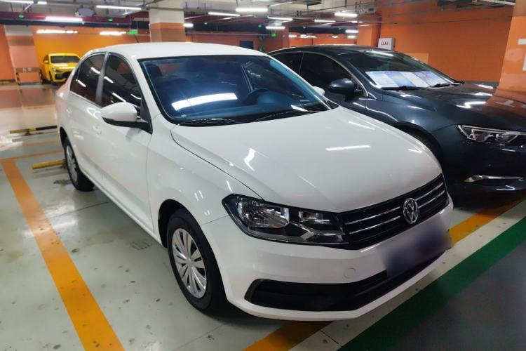 Used Volkswagen Santana 2021 1.5L Manual Fashion Edition Front Right 45 Deg
