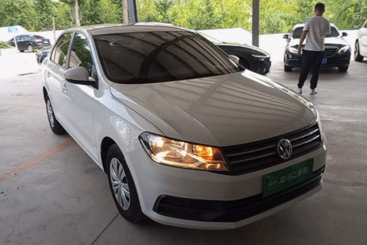 Used Volkswagen Santana 2021 1.5L Manual Fashion Edition Front Right 45 Deg