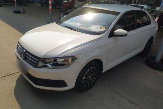 Ojetý Volkswagen Santana 2021 1.5L Manual Fashion Edition