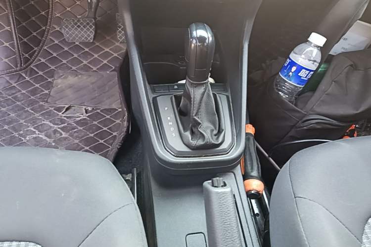 Used Volkswagen Santana 2021 1.5L Automatic Fashion Edition Gear Lever
