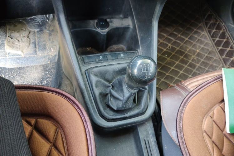 Used Volkswagen Santana 2021 1.5L Manual Fashion Edition Gear Lever