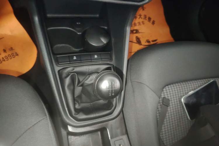 Used Volkswagen Santana 2021 1.5L Manual Fashion Edition Gear Lever