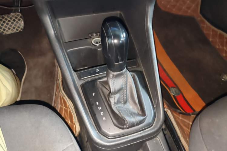 Used Volkswagen Santana 2021 1.5L Automatic Fashion Edition Gear Lever