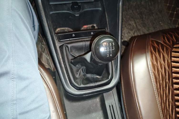 Used Volkswagen Santana 2021 1.5L Manual Fashion Edition Gear Lever