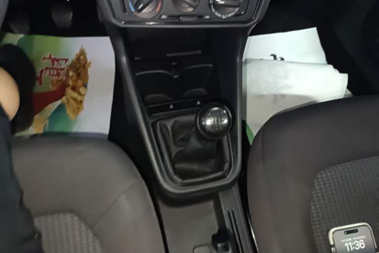 Used Volkswagen Santana 2021 1.5L Manual Fashion Edition Gear Lever