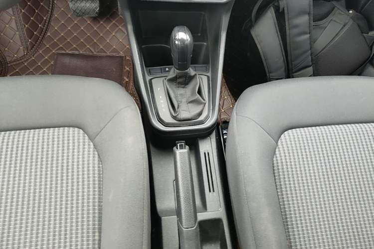 Used Volkswagen Santana 2021 1.5L Automatic Fashion Edition Gear Lever