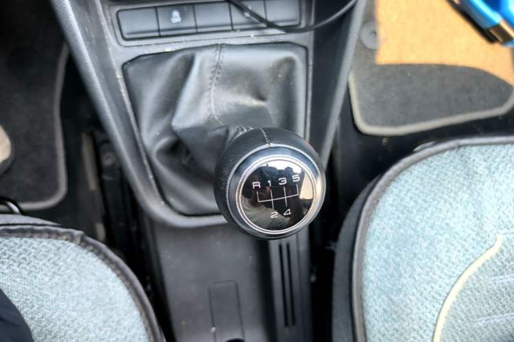 Used Volkswagen Santana 2021 1.5L Manual Fashion Edition Gear Lever