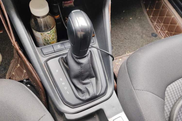 Used Volkswagen Santana 2021 1.5L Automatic Fashion Edition Gear Lever