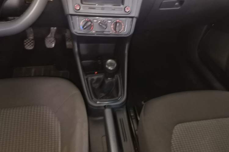 Used Volkswagen Santana 2021 1.5L Manual Fashion Edition Gear Lever