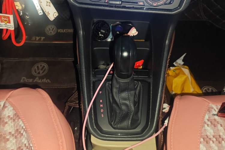 Used Volkswagen Santana 2021 1.5L Automatic Fashion Edition Gear Lever