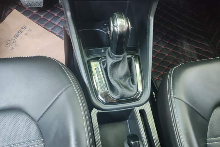 Used Volkswagen Santana 2021 1.5L Automatic Fashion Edition Gear Lever