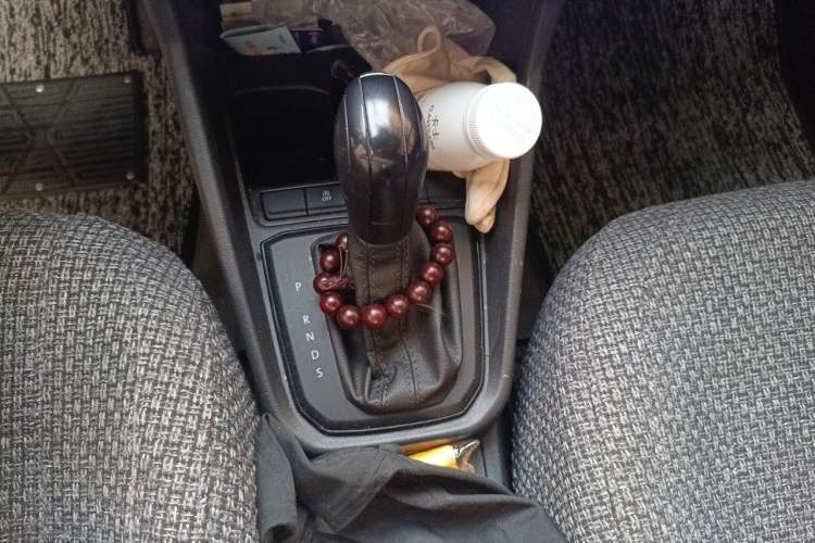 Used Volkswagen Santana 2021 1.5L Automatic Fashion Edition Gear Lever
