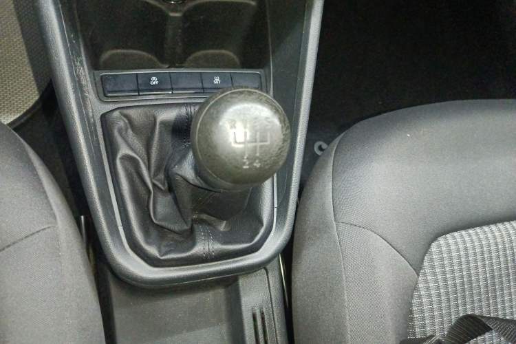 Used Volkswagen Santana 2021 1.5L Manual Fashion Edition Gear Lever
