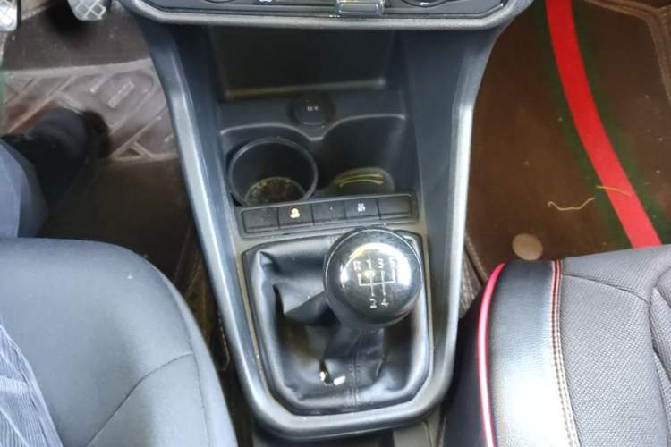 Used Volkswagen Santana 2021 1.5L Manual Fashion Edition Gear Lever