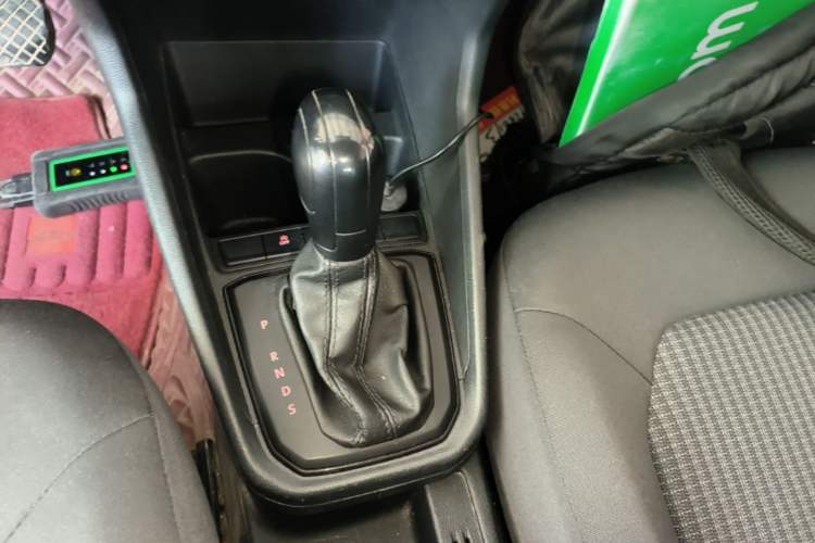 Used Volkswagen Santana 2021 1.5L Automatic Fashion Edition Gear Lever