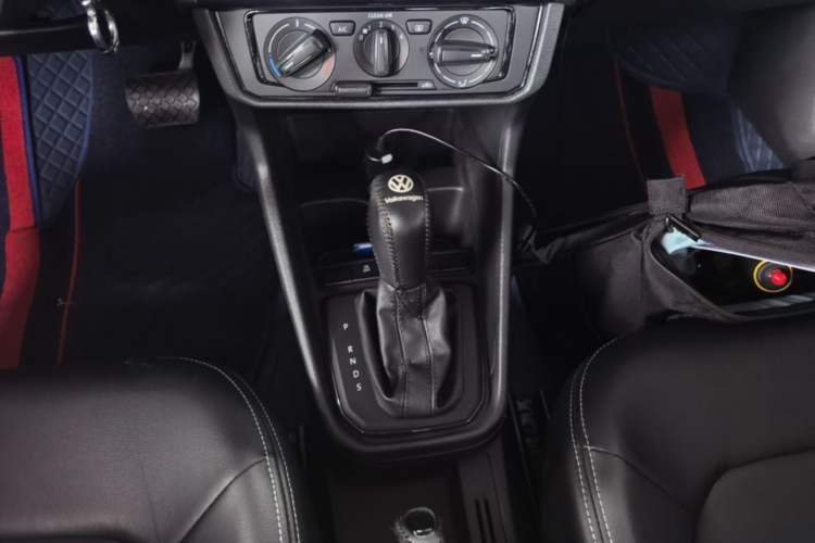 Used Volkswagen Santana 2021 1.5L Automatic Fashion Edition Gear Lever