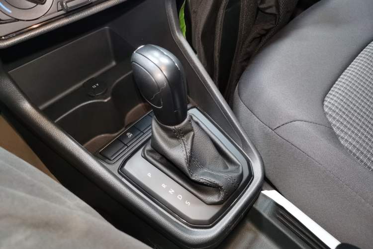 Used Volkswagen Santana 2021 1.5L Automatic Fashion Edition Gear Lever