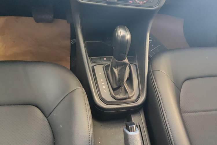 Used Volkswagen Santana 2021 1.5L Automatic Fashion Edition Gear Lever