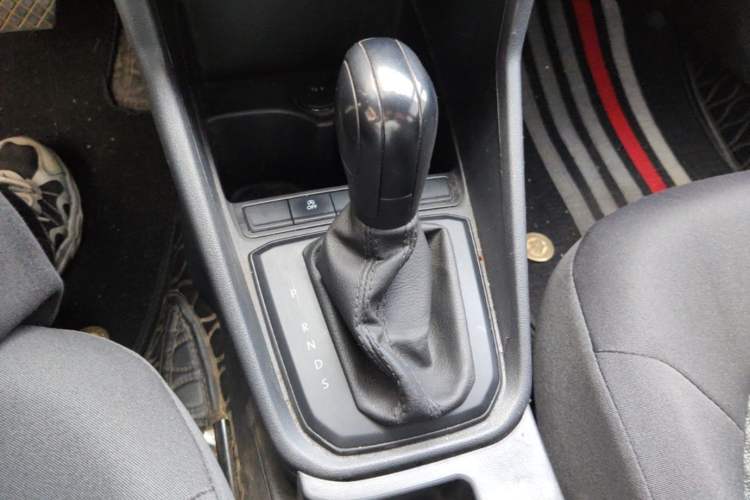 Used Volkswagen Santana 2021 1.5L Automatic Fashion Edition Gear Lever