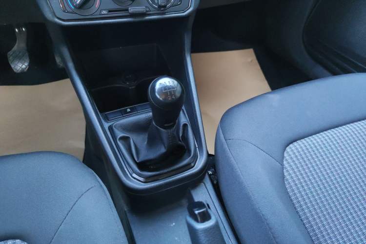 Used Volkswagen Santana 2021 1.5L Manual Fashion Edition Gear Lever